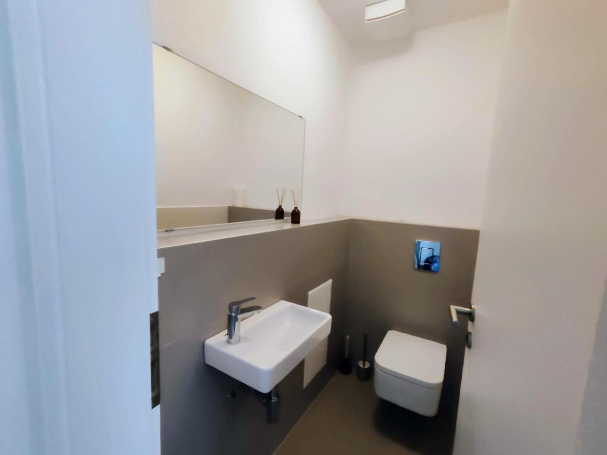 ברטיסלאבה Schanz - Quietly Oriented - Private Parking - Balcony מראה חיצוני תמונה