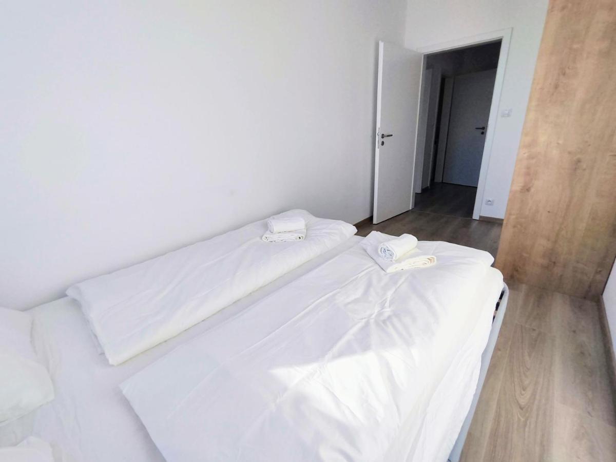 ברטיסלאבה Schanz - Quietly Oriented - Private Parking - Balcony מראה חיצוני תמונה